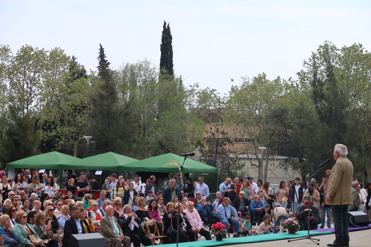 Hoy hemos estado en la Matinal de Saetas del Parque de Cerdanyola, una tradición que cumple 37 años gracias a la Hermandad de Ntro. Padre Jesús Nazareno y Ntra. Sra. de la Esperanza.
Un acto de fe, arte y emoción en pleno corazón de Mataró.
#MatinalDeSaetas #Mataró #Flamenco