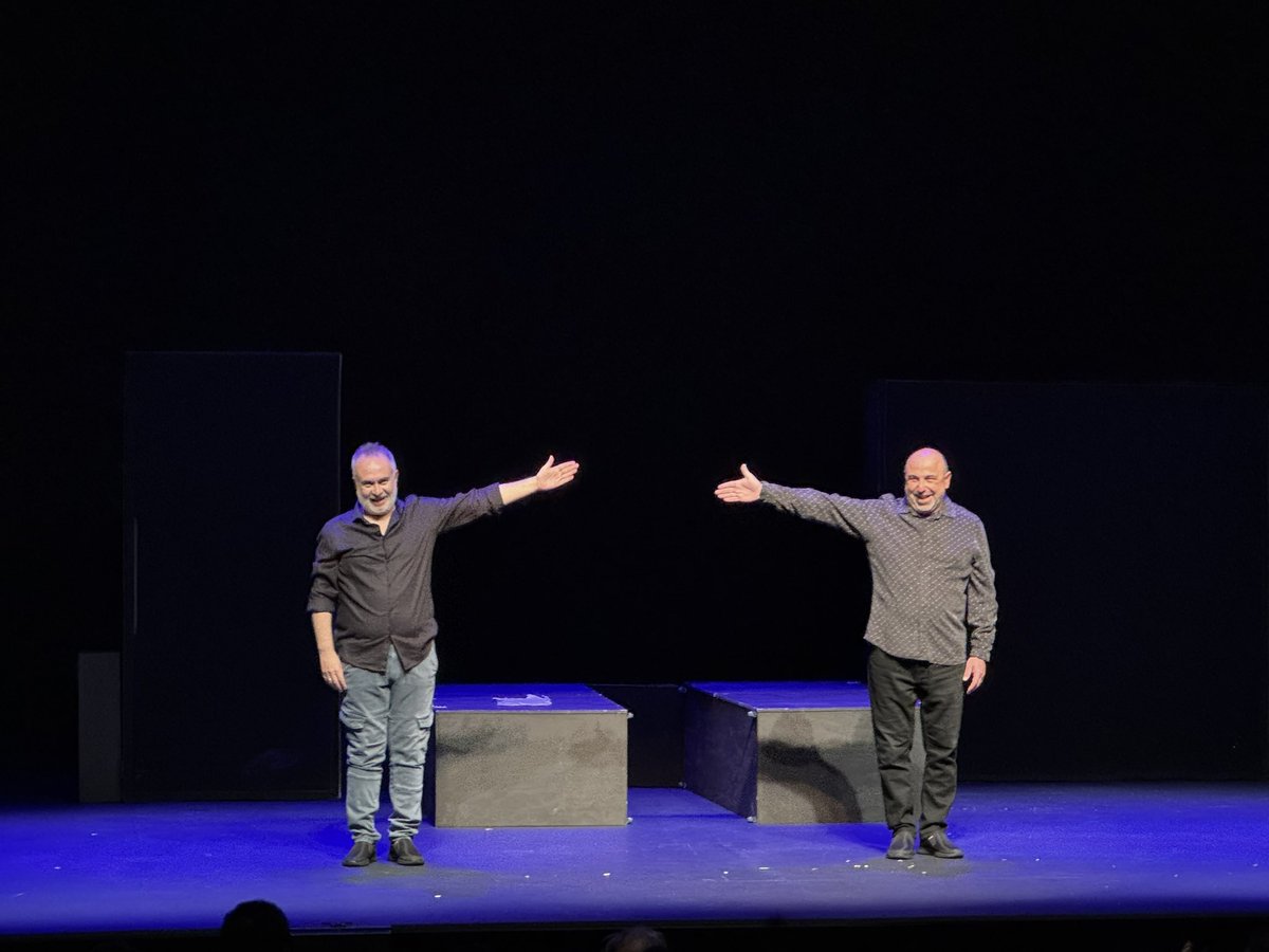 albertventu's tweet photo. LES MARES a @teatrepoliorama. Quina cosa més ben parida, i quin sentit homenatge. Faixedas i Xuriguera. https://t.co/CDZZpXYz39