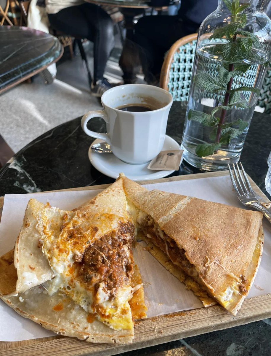 The meat sauce crepe was pretty good