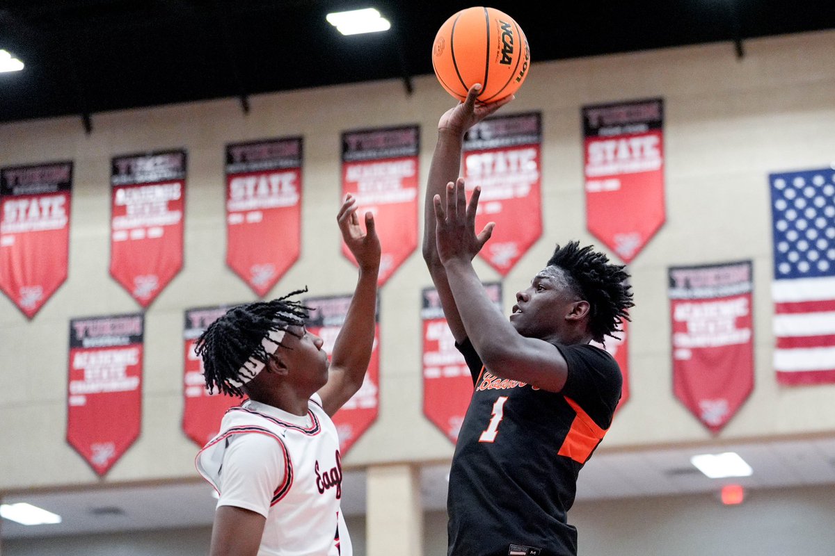Jordan Davis (@jdavis34_) on Twitter photo The Oklahoman’s Class 5A All-State team:
BJ Harris, Booker T. Washington (<a href="/Barron5Harris/">BJ Harris</a>)
Tavaris Deans, Lawton (<a href="/TavarisDeans23/">Tavaris Deans</a>)
Carter RomanNose, El Reno (<a href="/carterromannose/">Carter RomanNose</a>)
Joc Mitchell, Booker T. Washington (@jocmitchell24)
Deshawn Denson II, Midwest City (<a href="/DeShawnDenson2/">DJ/D2</a>) The Oklahoman’s Class 5A All-State team:
BJ Harris, Booker T. Washington (<a href="/Barron5Harris/">BJ Harris</a>)
Tavaris Deans, Lawton (<a href="/TavarisDeans23/">Tavaris Deans</a>)
Carter RomanNose, El Reno (<a href="/carterromannose/">Carter RomanNose</a>)
Joc Mitchell, Booker T. Washington (@jocmitchell24)
Deshawn Denson II, Midwest City (<a href="/DeShawnDenson2/">DJ/D2</a>)