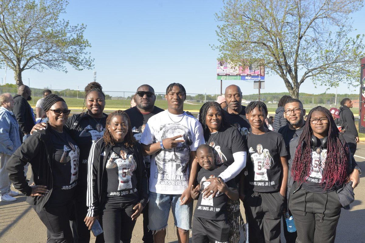 Jarvis Davis Jr 3⭐ (@jarvisdavisjr2) on Twitter photo Had a blast in Rocket City 🚀🚀🚀at the <a href="/AamufbR/">Alabama A&M Football</a> Spring Game yesterday! The fam pulled up deep. Can’t wait to officially join the squad this summer!
#DaChase #AAMU #J5 #Gobulldogs
#TheHill Had a blast in Rocket City 🚀🚀🚀at the <a href="/AamufbR/">Alabama A&M Football</a> Spring Game yesterday! The fam pulled up deep. Can’t wait to officially join the squad this summer!
#DaChase #AAMU #J5 #Gobulldogs
#TheHill