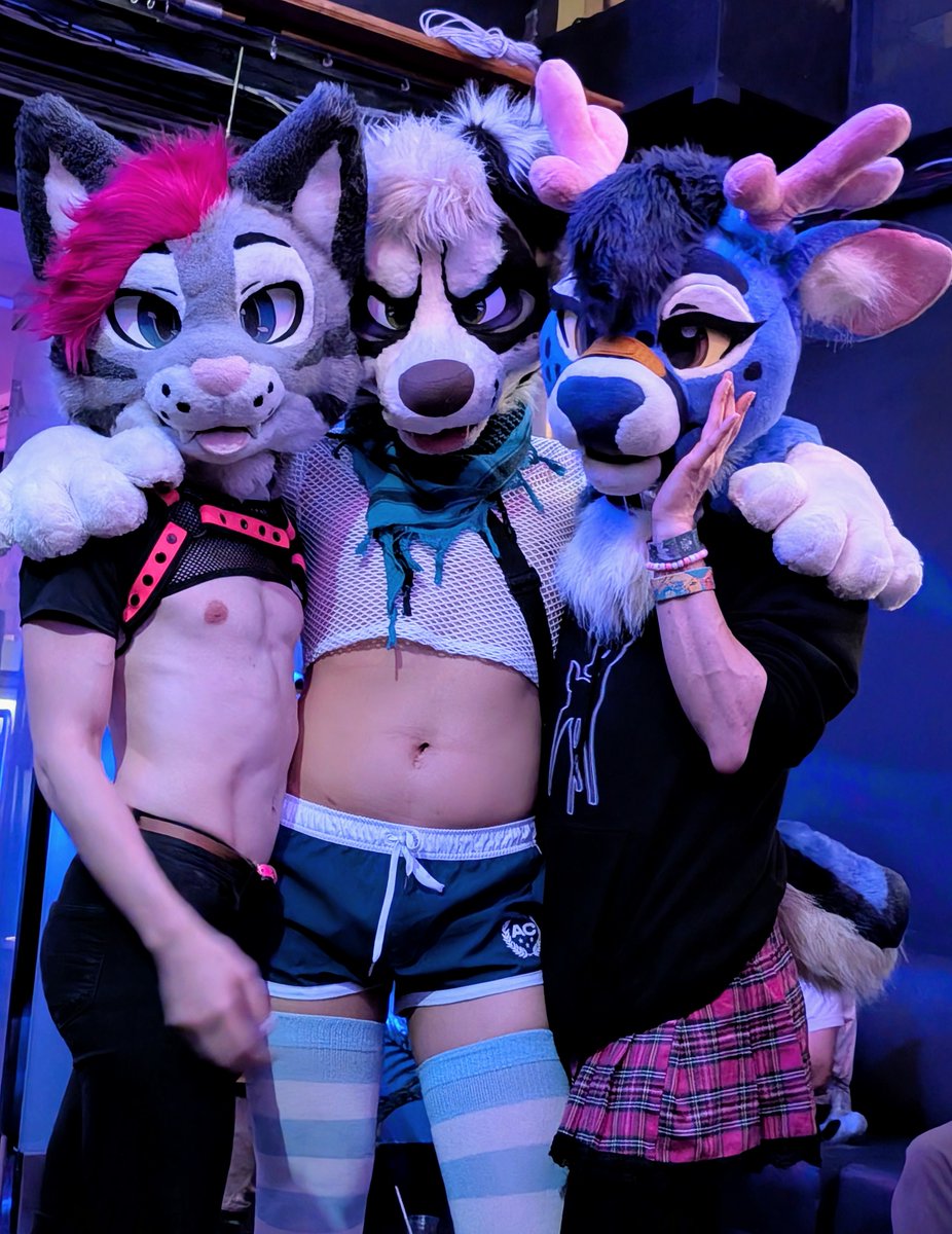 We Frolicking 🔥
📸<a href="/Legoswoof/">Legos🔶🟦gdc lvfc</a>