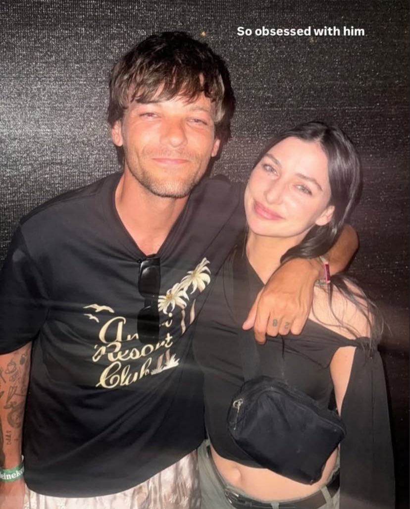 LouisMxOficial's tweet photo. ¡Louis con fans en Coachella! 

📸: iwner, wowimsarina, abigaiilcomrie, jadynontour https://t.co/MeBFTmA7pA