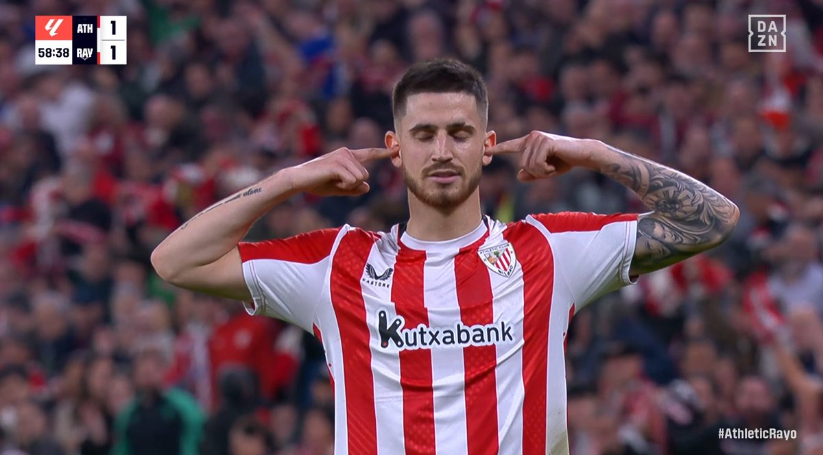 AthleticXtra's tweet photo. 👉😑👈 https://t.co/KWJDVVvZQR