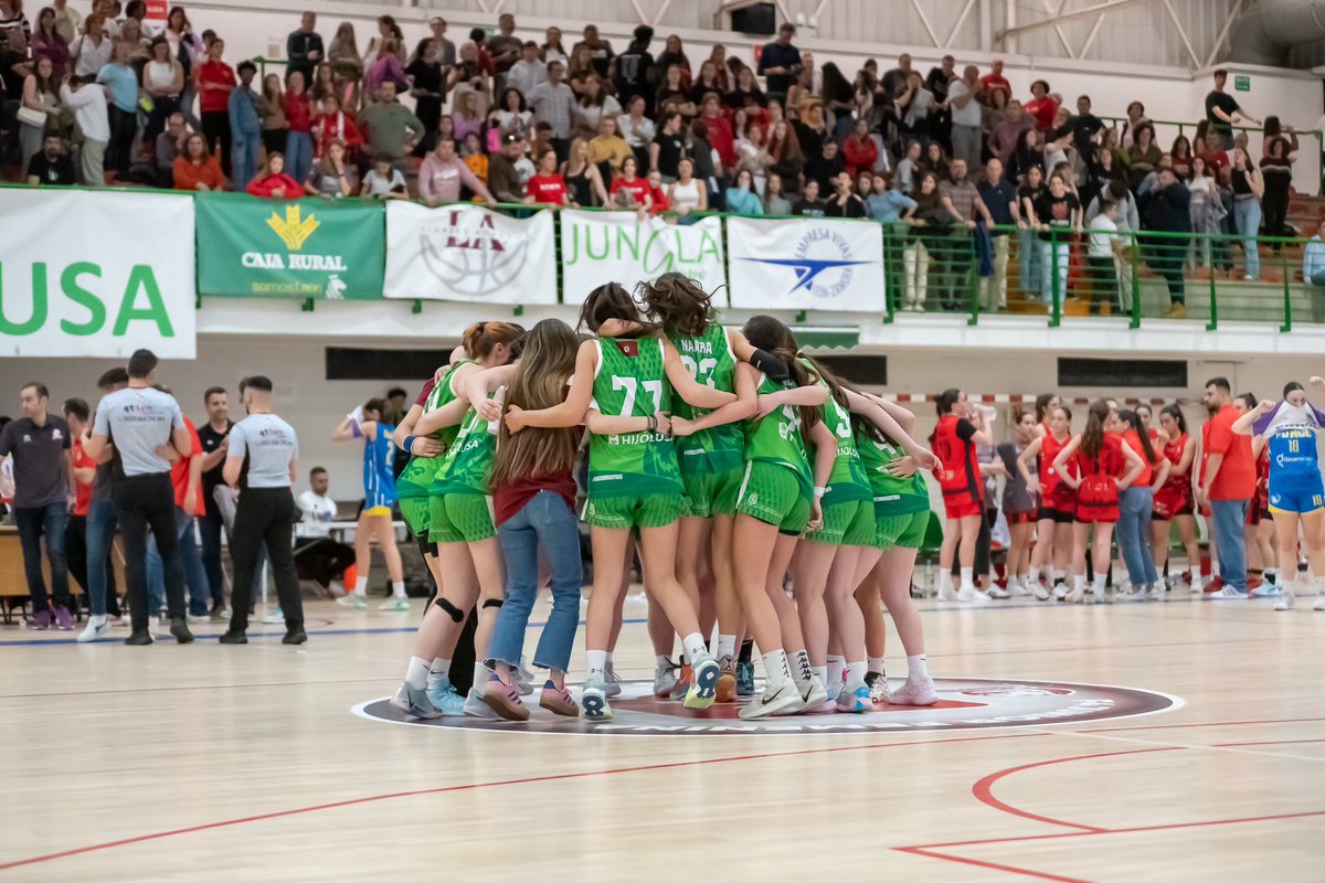 LionessBball's tweet photo. | F4 CyL - Junior |

Después de esta increíble #F4CyL2025, solo podemos dar las GRACIAS.

A @PonceVaCB , @bfemeninoleon y @sanidubasket por su entrega y deportividad.  

Y, por supuesto, a @FBCyL por hacerlo posible.

¡Qué gusto compartir cancha, emociones y grandes momentos así! https://t.co/LmOmDgIBRL