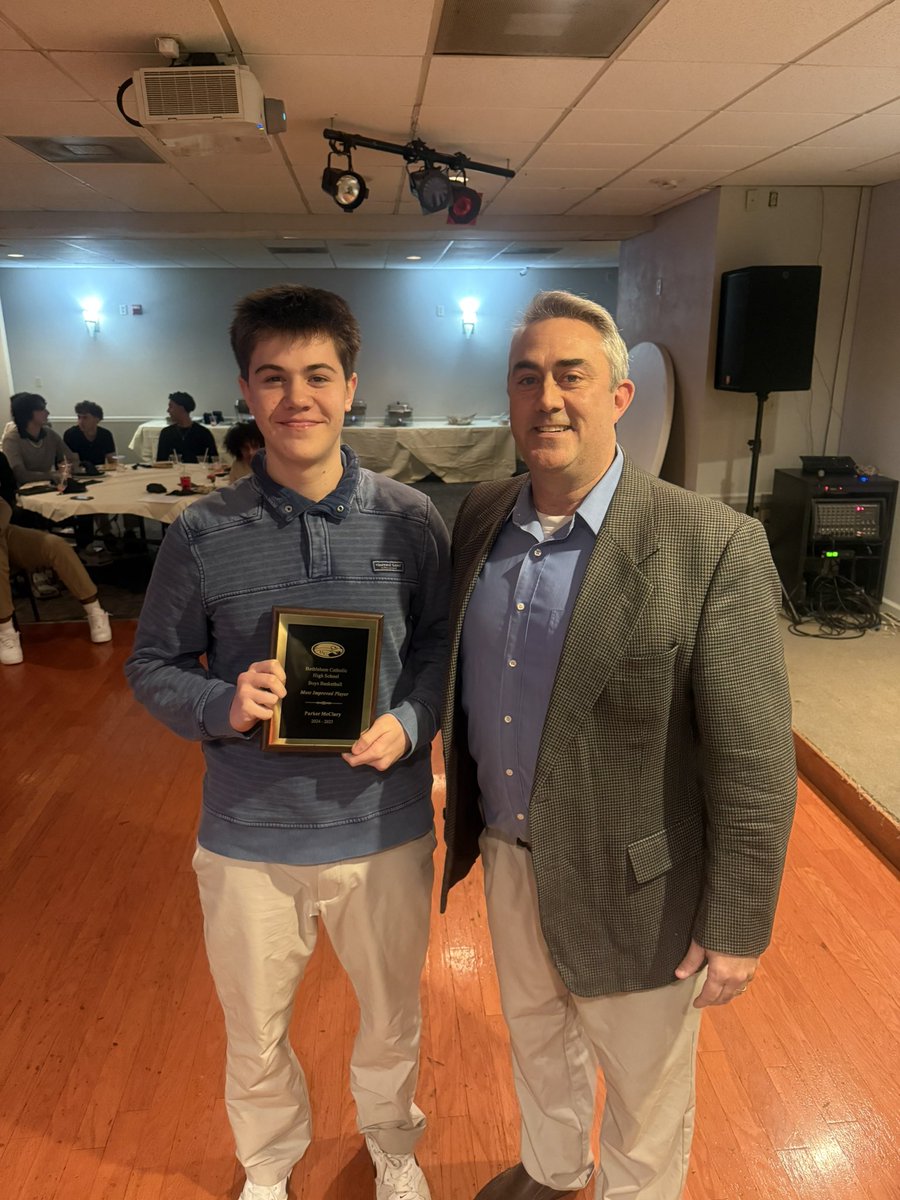 ✨ The 2024-2025 Most Improved Player Award ✨

Junior, Parker McClary

🦅🏀