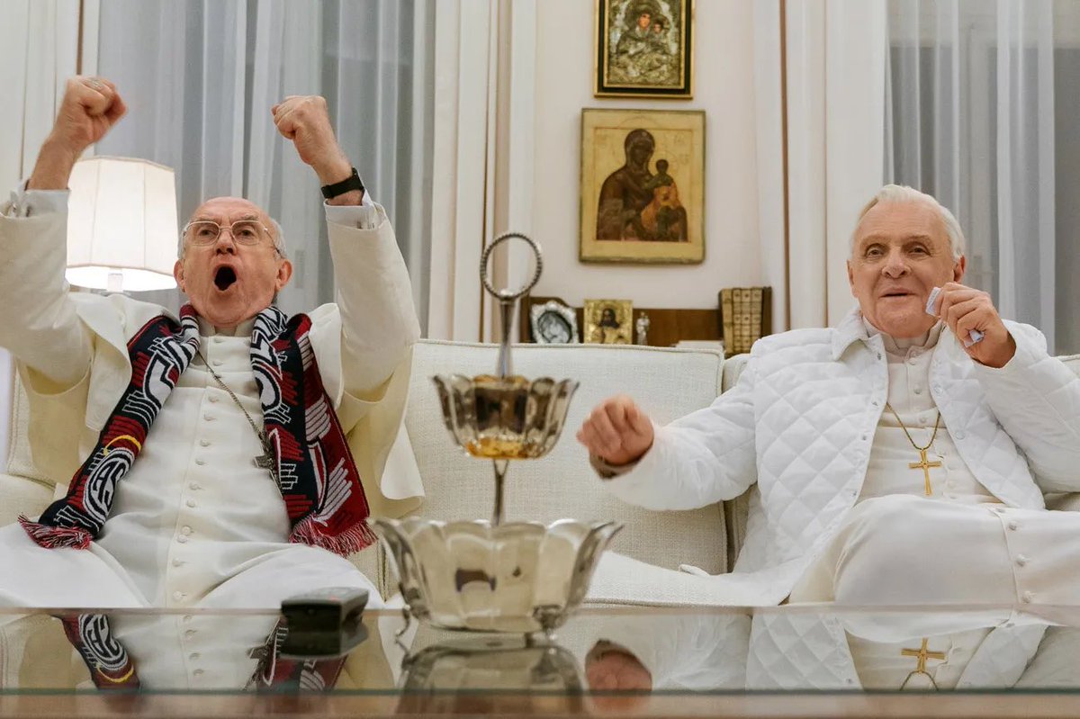 Pour rester dans la vibe j’ai revu The Two Popes, c’était passé assez inaperçu mais j’ai adoré, un Conclave sur Dancing Queen et Hopkins en pape qui joue ses compostions au piano, que demander de plus