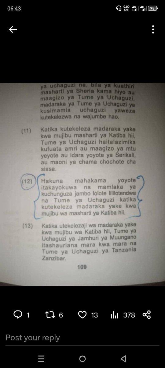JonMrema's tweet image. Nasikitika kuwa kuna Mawakili ambao wanashauri kuwa tunaweza kwenda Mahakamani kudai haki ya kushiriki uchaguzi baada ya kutokusaini kanuni za maadili, hawajasoma kifungu hiki cha Katiba ? Kwamba Tume haihojiwi au ndio wanaendelea kutufanganya kuwa kuna option ? 

Wanaharakati wa…
