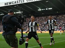 **IMPORTANT QUESTION**

Desperately hoping someone can help us. We wondered if someone could help us identify the club that beat Manchester United today? We watched and watched and the announcers never said who they were!

If it helps they look like this: