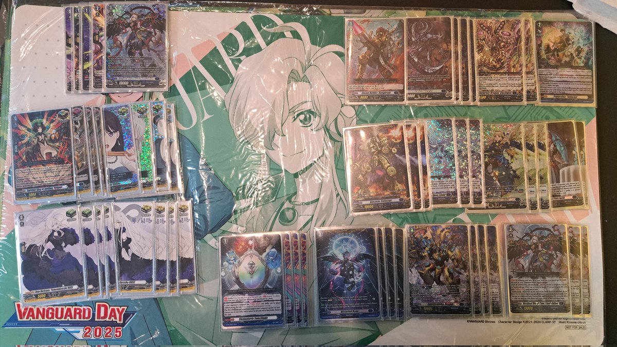 K-OS Collectbles - April 2025 Vanguard Day

4-0 with ⌛️Liael=Odium⌛️

R1: Nightrose 
R2: Gandeeva Masque
R3: Rezael
R4: Levidras

Odium best deck I promise
#vgtopdecks