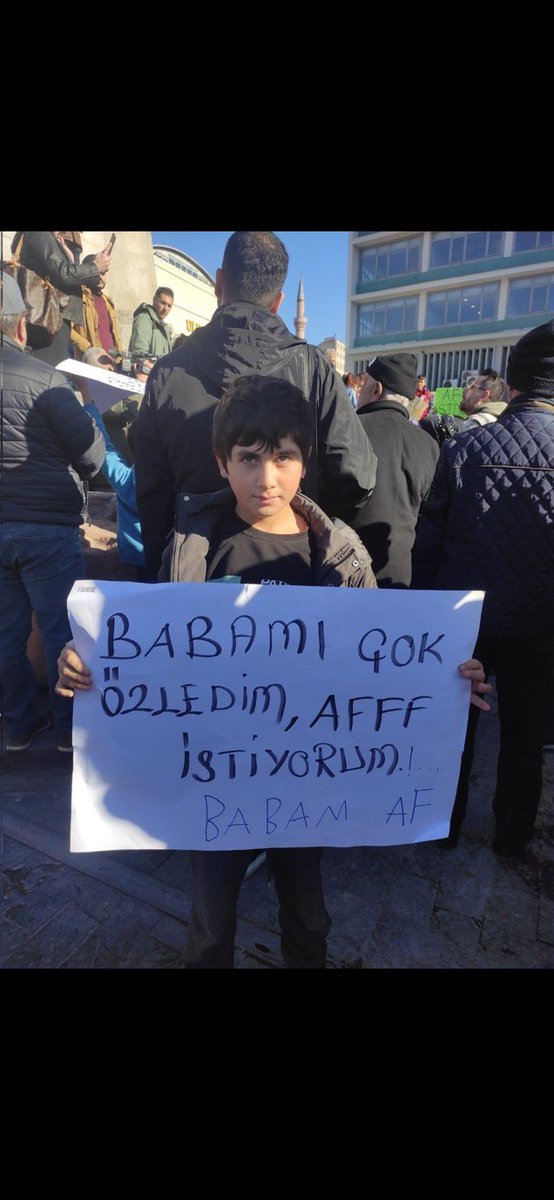 Figen Akkaş (@figenakkas) on Twitter photo #AdilYasaEşitAf
<a href="/YildizFeti/">Feti Yıldız</a>
Okul sıralarında olması gereken Çoçuklar cezaevlerinde gardiyan aramalarından geçerek görüş yapıyor .Bu çoçuklarım eğitim hayatları , gelecekleri bitti .!
<a href="/yilmaztunc/">Yılmaz TUNÇ</a>
<a href="/cuneytyuksel_/">Prof. Dr. Cüneyt Yüksel</a> #AdilYasaEşitAf
<a href="/YildizFeti/">Feti Yıldız</a>
Okul sıralarında olması gereken Çoçuklar cezaevlerinde gardiyan aramalarından geçerek görüş yapıyor .Bu çoçuklarım eğitim hayatları , gelecekleri bitti .!
<a href="/yilmaztunc/">Yılmaz TUNÇ</a>
<a href="/cuneytyuksel_/">Prof. Dr. Cüneyt Yüksel</a>
