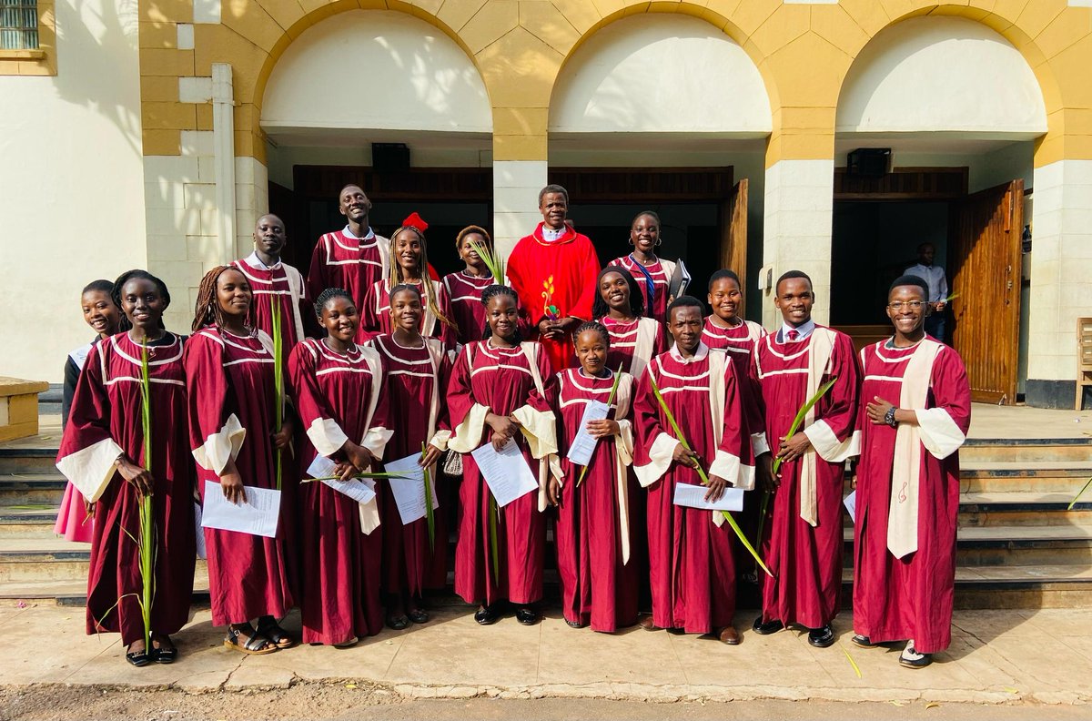 StAugustineCom's tweet image. Hosanna Hossana in the Highest,.
Blessed is He which comes in the name of the Lord. 

Palm Sunday 2025 moments at St. Augustine Chapel @Makerere University.  

Blessed Holy week