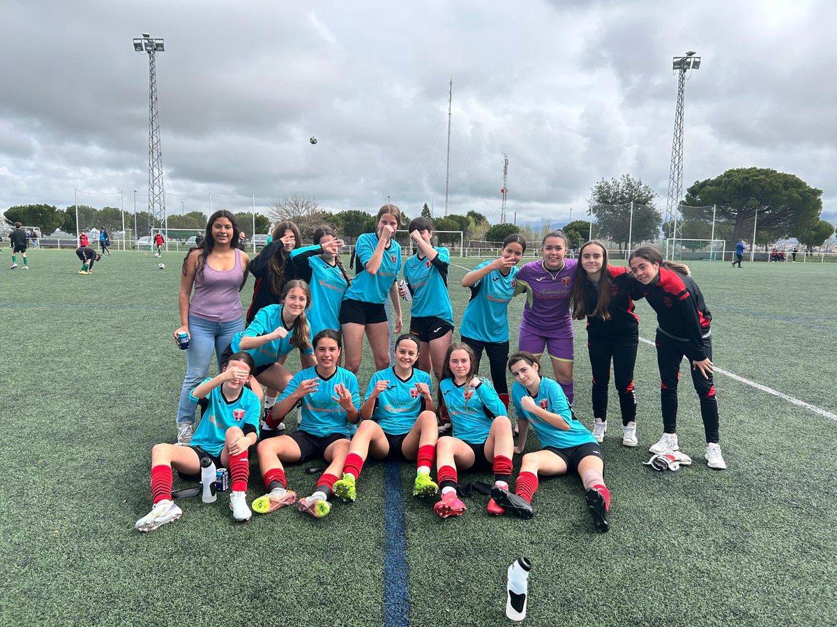 capiscol.femenino tweet media