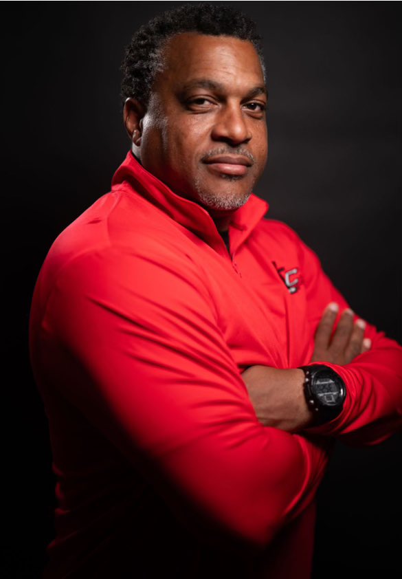 Excited about Coach C and Legendary Track Club hosting all summer track practices at The Oakridge School! #onthehunt #greatopportunities