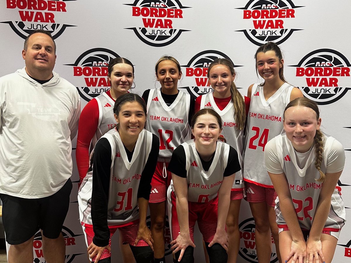TeamOKGirlsBB's tweet photo. Our Team Oklahoma 17u-Grey had a great start to the season going 2-1 at the @Borderwar1. This is a team of 2026’s colleges need to keep eyes on this year.

Next up these girls will be at Heart Of Texas… @Coach_B_Hodges https://t.co/jUkZFb5QWl
