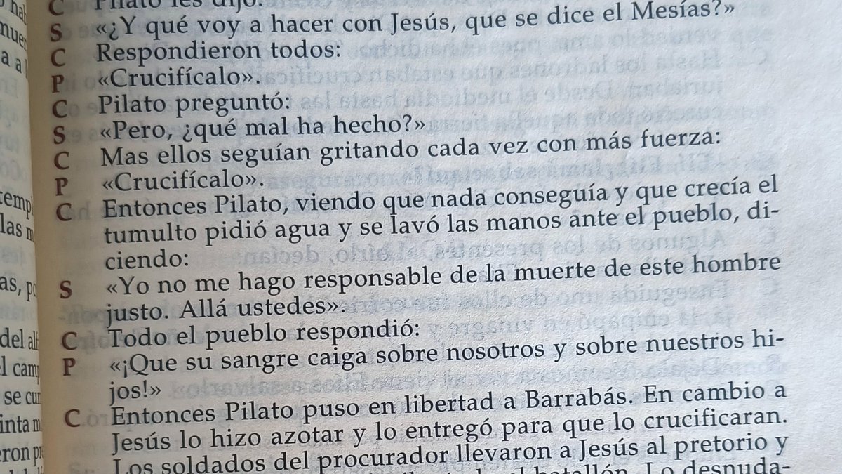 MorillaMora's tweet photo. @JuampaDeArco @97379158jsf @CataPonele Nunca estuve en una Misa en la que efectivamente se haga, pero me sorprendió mucho verlo claramente indicado en más de un misal (en español). https://t.co/nlCODyTeNY