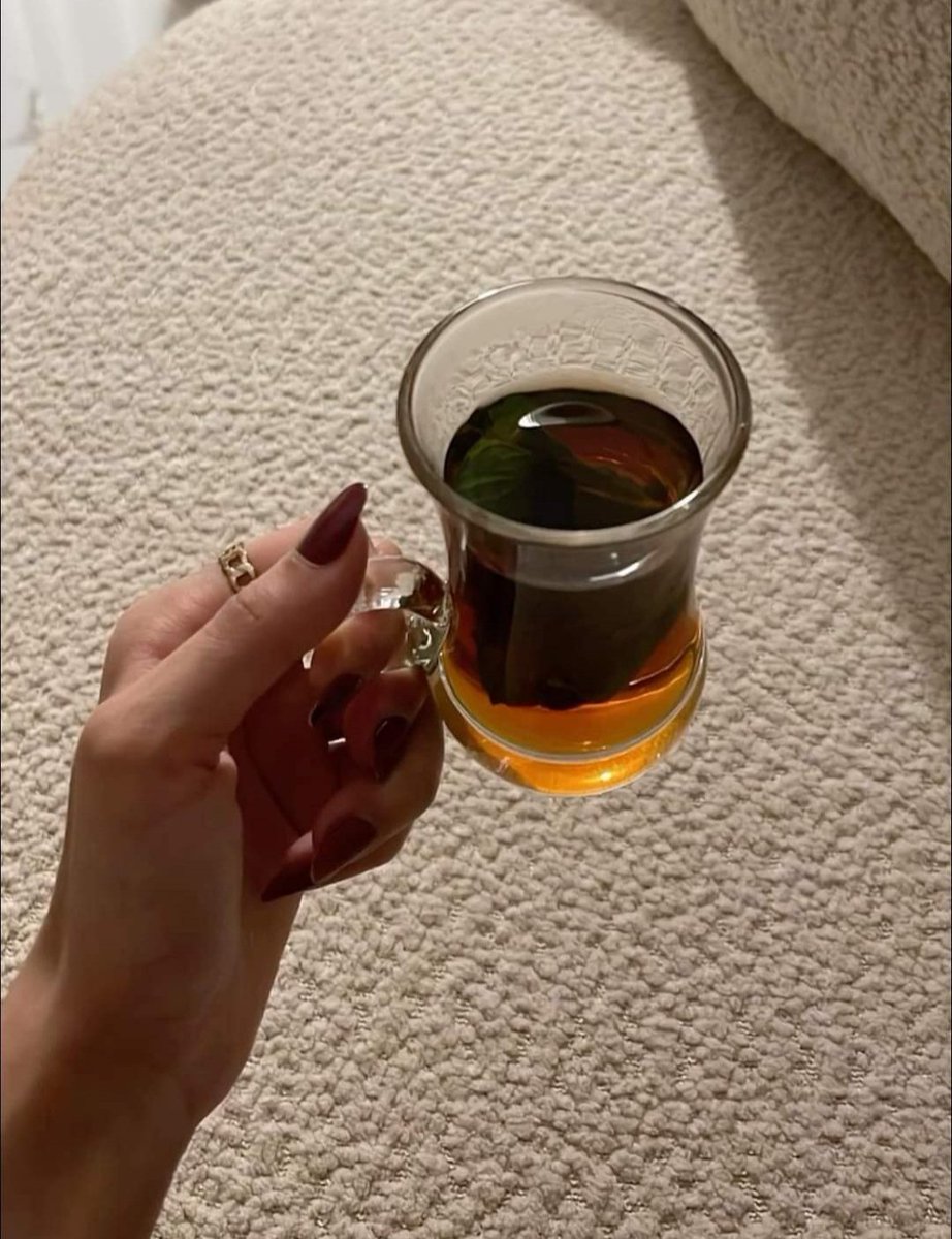 عادي تشرب شاي بدون سكر ؟