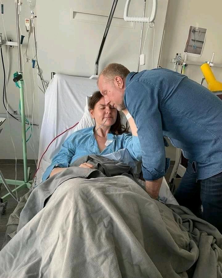Mollymark_'s tweet photo. I am the most happiest person on Earth today, have been sick for almost 2  months And I have been unable to pay the bills because it was much, I tried my best but to no avail, I believe someday God will help me out.  Thank God for  the help and assistance from Mrs @TaniaFlynn_ 🙏 https://t.co/J0RcFR8Xs9