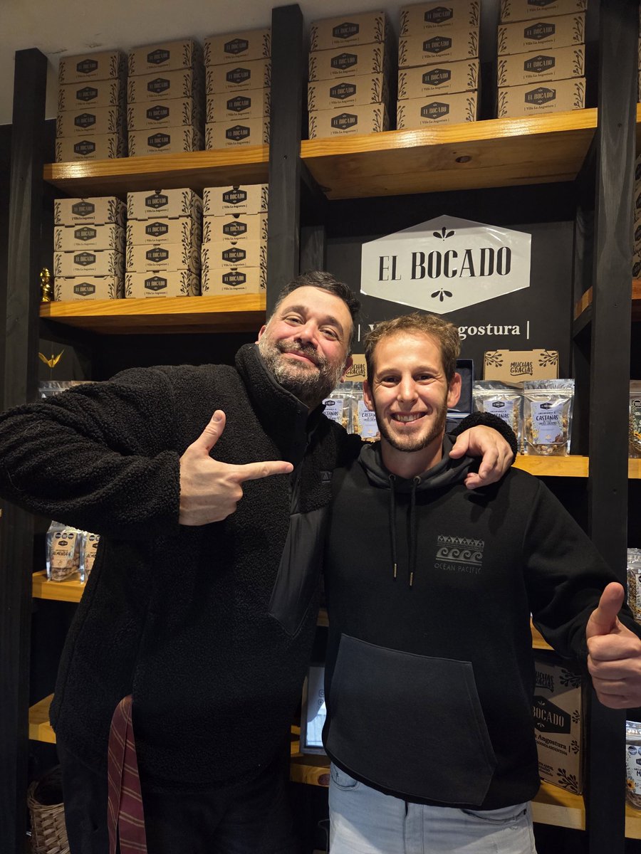 SalernoRodrigo's tweet photo. Los gustos hay que dárselos en vida. Y que mejor que con los productos de #ElBocado y con el genio de @FMilanessi. Gracias por tu buena onda!!! https://t.co/mIETunhVNe