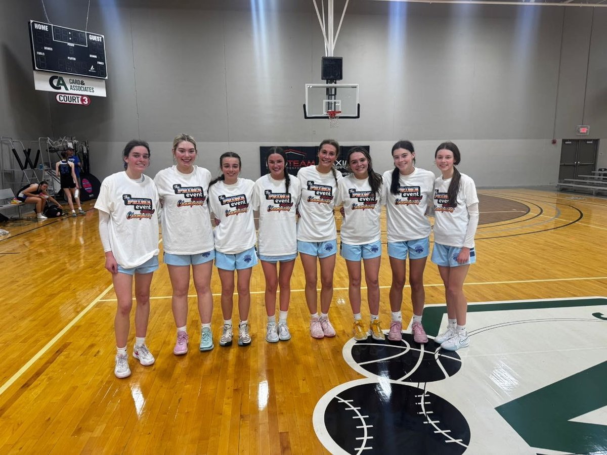 eba_ice's tweet photo. 16U and 17U both had great weekends taking home the championships🔥🔥 ⁦@SelectEventsBB⁩ #Prime Midwest 🏀🏀 https://t.co/EsVwEW8a8Q