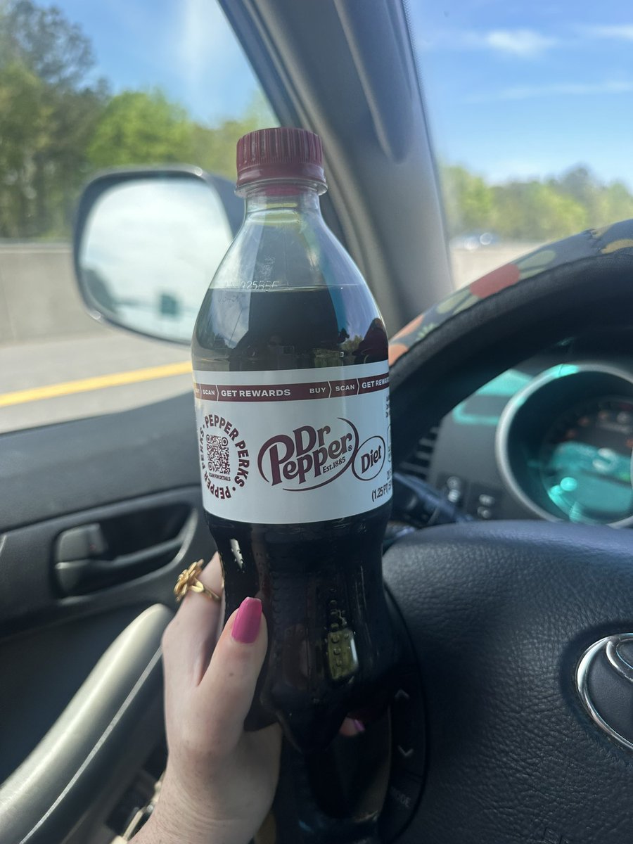 scalexaddict's tweet photo. todays eats: 390 cals

trying to get into and stay in ketosis as long as possible the next couple days https://t.co/M8QNPMzl66