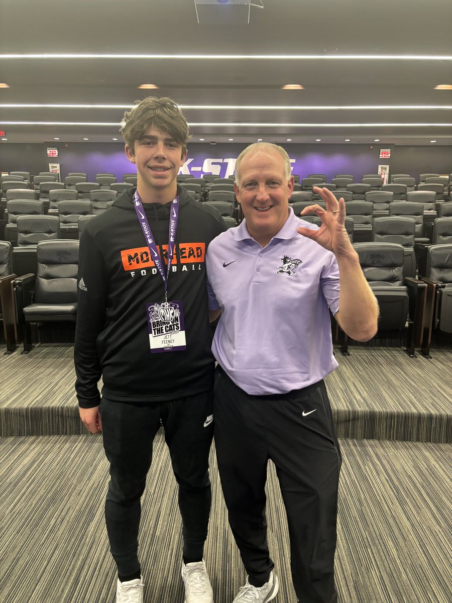 Jettfeeney3's tweet image. Had a great time at @KStateFB Really enjoyed visiting with @CoachKli @_CoachMattWells @seanmaguire_10 @hjacobs67 Can’t wait to get back down! #EMAW @MHDspudFootball @AllenTrieu @adamgorney @GregBiggins @TomLoy247