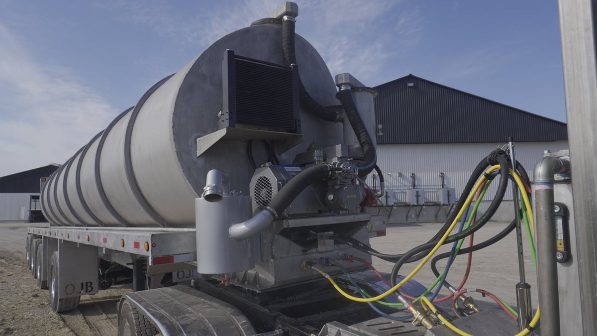 8500 US Gallon stainless vacuum trailer, with beautifull #PETERBUILT ready to be received by customer. <a href="/vacutrux/">Vacutrux</a> hydraulic drive vacuum pump. All fab work, cutting rolling welding, install PTO and hydraulics is done in house <a href="/OJBIndustries/">OJB Industries Inc.</a>
