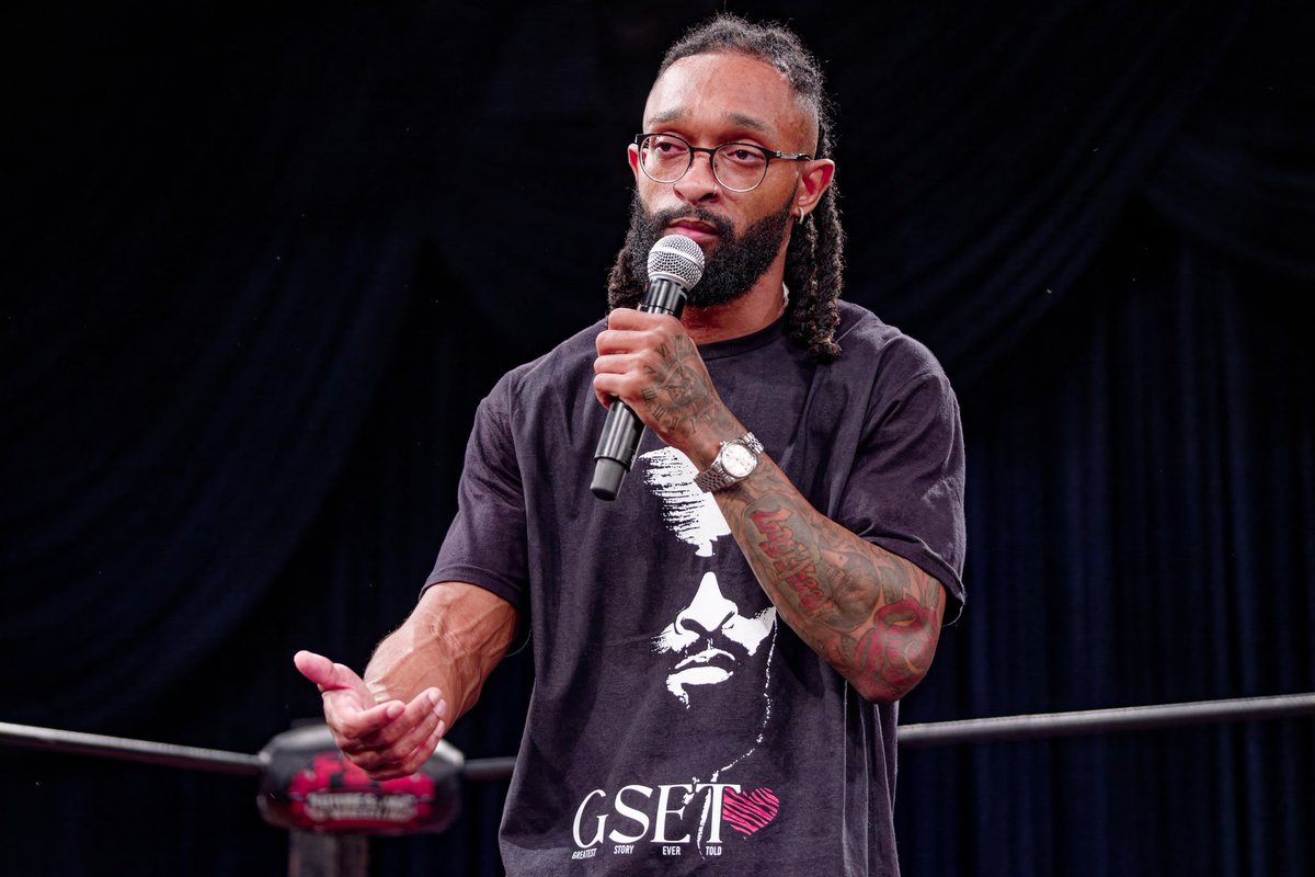 Chris Bey tweet media