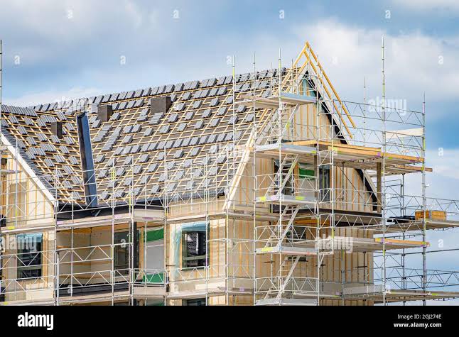 iam_MSBpro's tweet photo. If you know you can't finish building your Nigeria house in a year, is it advisable to start it #streetofnigeria https://t.co/VnBTls30Yr