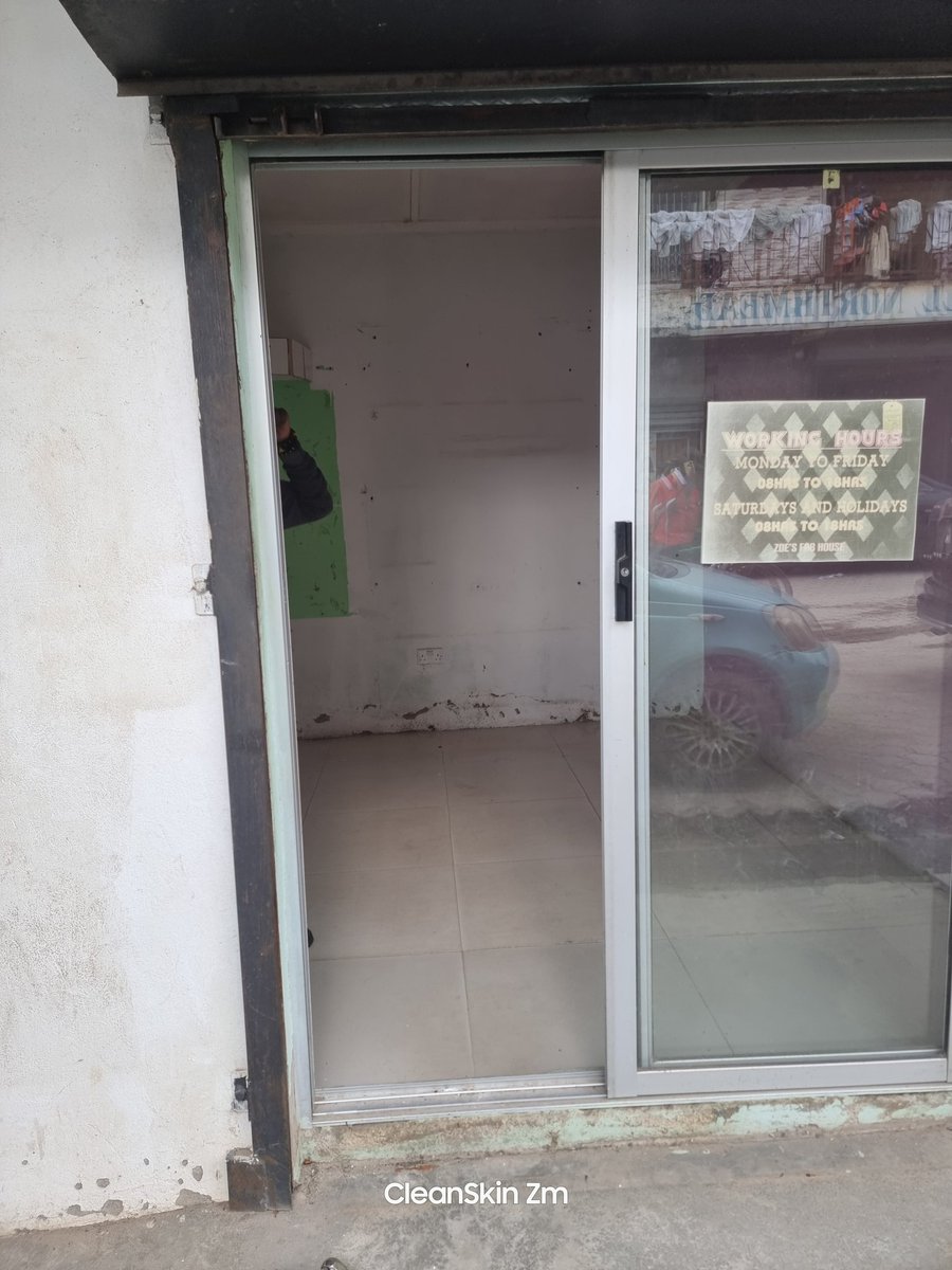 nanahnkamu's tweet image. After 7 months of renting a small space under a staircase, God allowed me to finally get a shop that I wanted at Northmead market, an area that most find very difficult to acquire rental space.
It's been a crazy journey, but there is progress 🙌. We keep moving