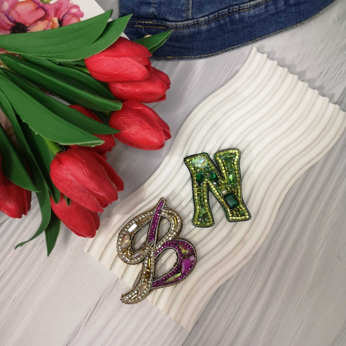 bugembros's tweet image. Our personalized letter brooch models are now available in our Etsy store with different colors and letter options. The letter lapel pin that you can choose for a Mother's Day gift is waiting for you with a 40% discount.
⬇️
bugembros.etsy.com/listing/187894…
bugembros.etsy.com/listing/186995…