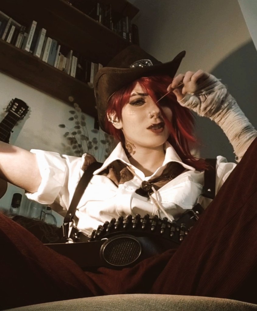 hiinaacos's tweet photo. Yeehaw, right ? #vicosplay https://t.co/JgYNxlsQUI