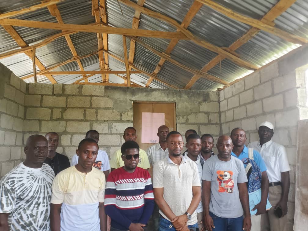 REDRESEH's tweet photo. Latibonit mobilize!
REDRESEH- Kòdinasyon latibonit ap kontinye batay pou respekte dwa pwofesè yo!
Nou mande Premye minis Alix Didier FilsAimé ak minis Augustin Antoine pran responsabilite yo.
GRÈV la ap kontinye jiskaske nou jwenn sa k pou nou!
#REDRESEH #Edikasyon #Latibonit https://t.co/7N1kMLt7An