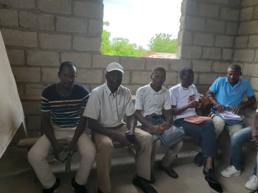 REDRESEH's tweet photo. Latibonit mobilize!
REDRESEH- Kòdinasyon latibonit ap kontinye batay pou respekte dwa pwofesè yo!
Nou mande Premye minis Alix Didier FilsAimé ak minis Augustin Antoine pran responsabilite yo.
GRÈV la ap kontinye jiskaske nou jwenn sa k pou nou!
#REDRESEH #Edikasyon #Latibonit https://t.co/7N1kMLt7An