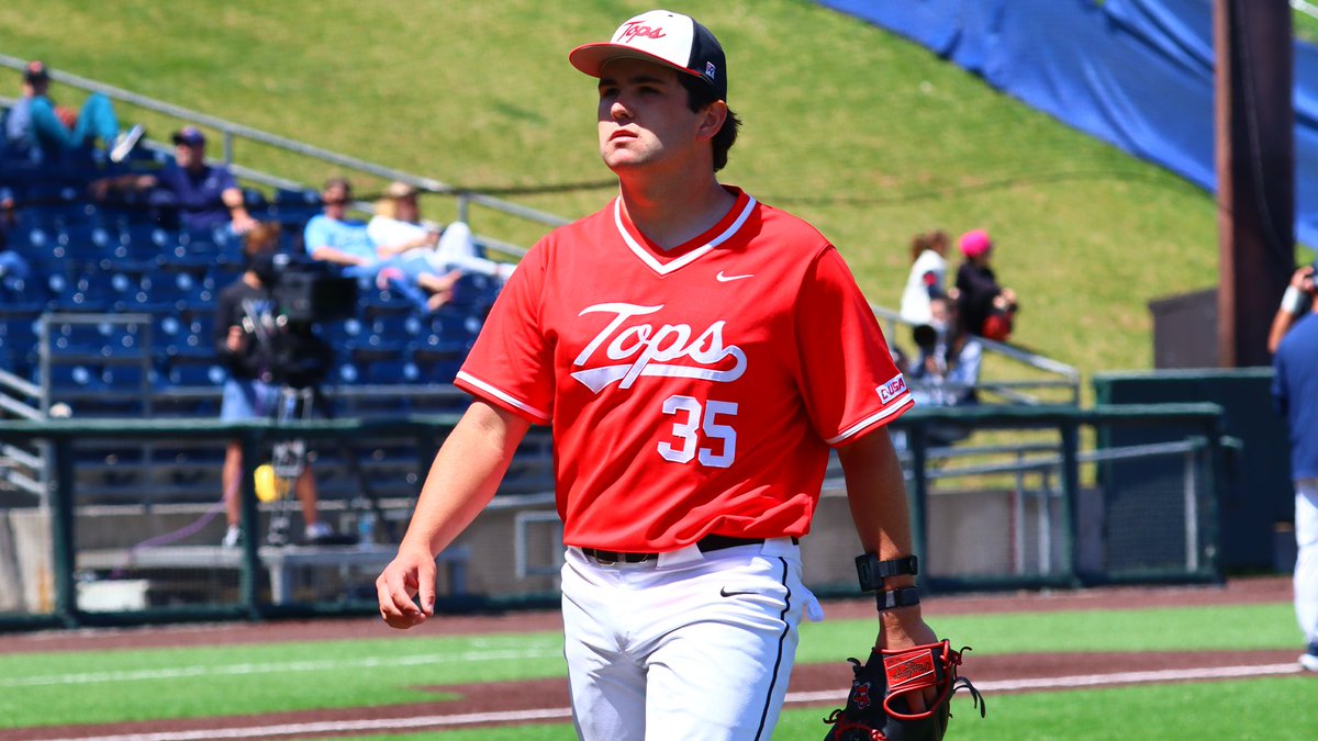 Rardin Collects 100th Win at WKU as #25 Tops Complete Sweep of Flames

RECAP: bit.ly/4ibOv3x