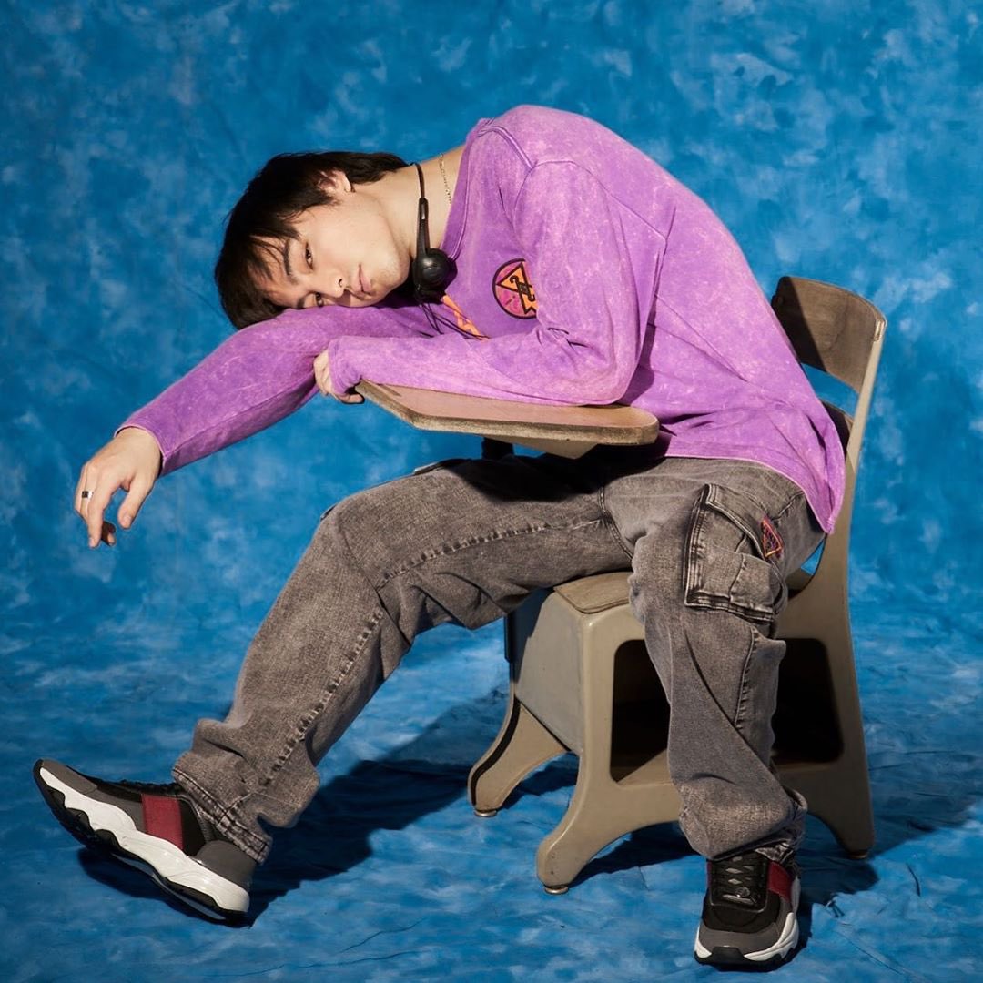 JOJI has already sold over 14.3 million album units from streaming alone (EAS).

These numbers do not include the pure sales of vinyl, CDs and cassette tapes.