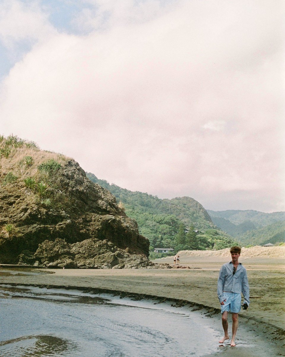 whatcartersees's tweet photo. Phia Beach, New Zealand #film #newzealand https://t.co/nsW2sj76na