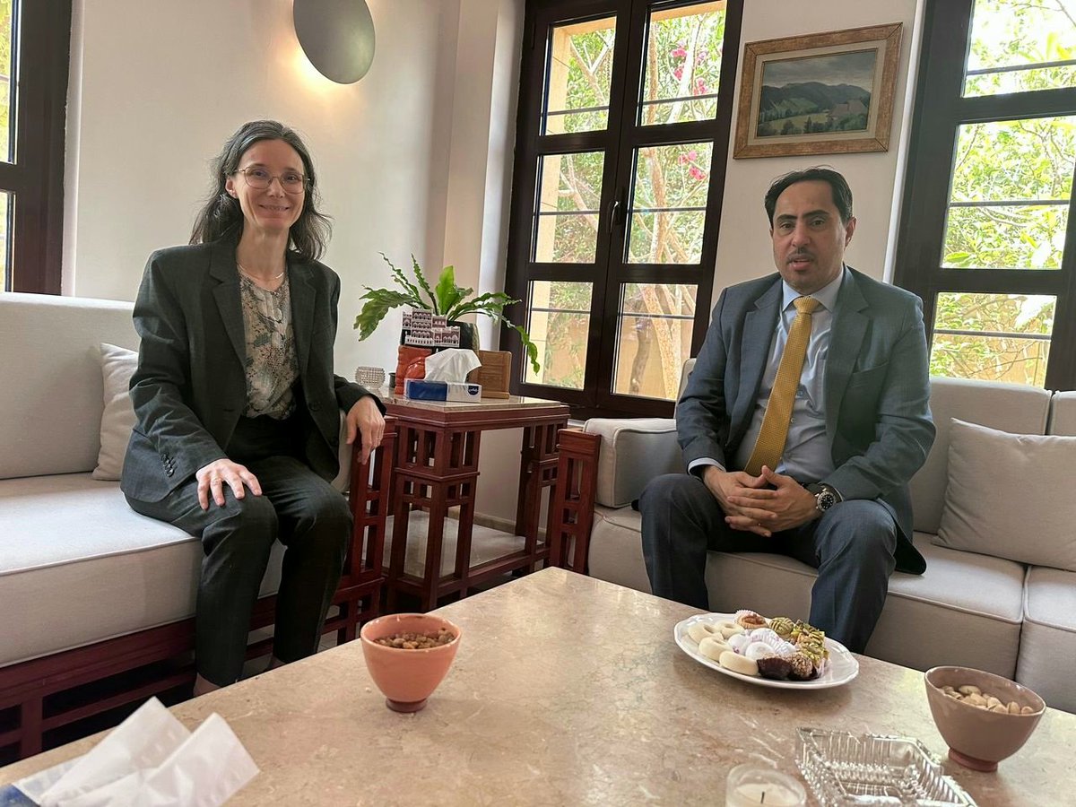 ضمن جهود وزارة الشباب والرياضة لتفعيل الشراكات الدولية، وتنمية قطاعات الشباب والرياضة والمرأة التقيت اليوم بسعادة سفير جمهورية فرنسا لدى بلادنا كاترين قرم  وبحثت معها سبل دعم المبادرات الشبابية والرياضية في اليمن. 
نثمن عالياً مواقف جمهورية فرنسا الداعم للشرعية والحكومة اليمنية.