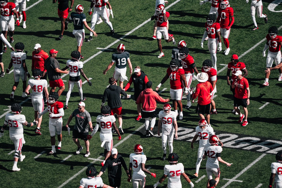 Aaron Davis tweet media