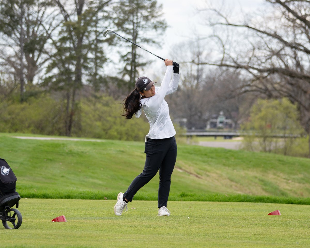 Great finish today for Mia with a 75 on Ohio State's challenging Scarlet course! Love getting to watch her play!