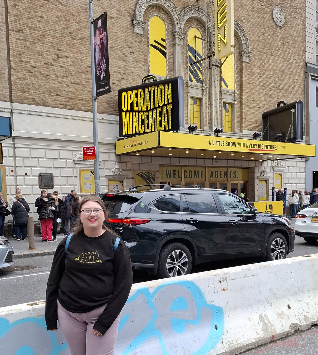 SamanthaWrapson's tweet photo. Two Mincemeats on two continents in one week. Truly incredible 💼💛🫡

@mincemeatlive @mincemeatbway https://t.co/cXI6o1iSLw
