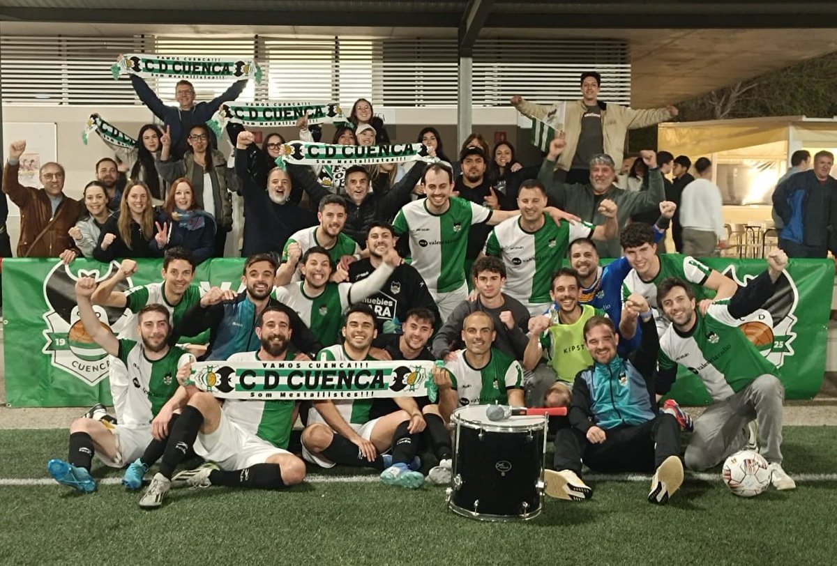 CDCMestallistes's tweet photo. 💚 Pues se nos quedó una noche preciosa... 💚

#SomMestallistes100 https://t.co/tqu3iuKTQI