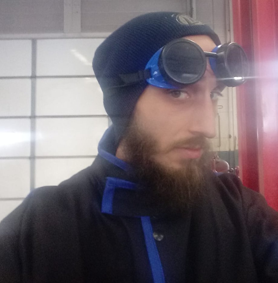 This is Cody Balmer, the suspect who tried to set fire to Josh Shapiro's house. 
He's 1,000%, not MAGA, so you can expect this story to drop out of the headlines by this time tomorrow