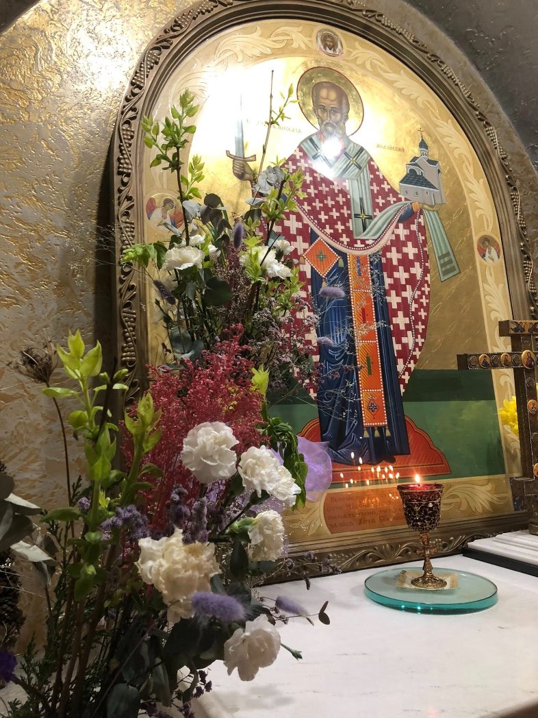 iverdnepr's tweet image. Мы встречаем Того, Который Свою жизнь и Свою смерть подарил каждому из нас, всей земле, всей вселенной для того, чтобы зло, смерть, рознь были побеждены и чтобы начался новый век, началось новое Царство, - Царство Божие, Царство любви. 
«Се, стою у двери и стучу…»
#iver #dnep