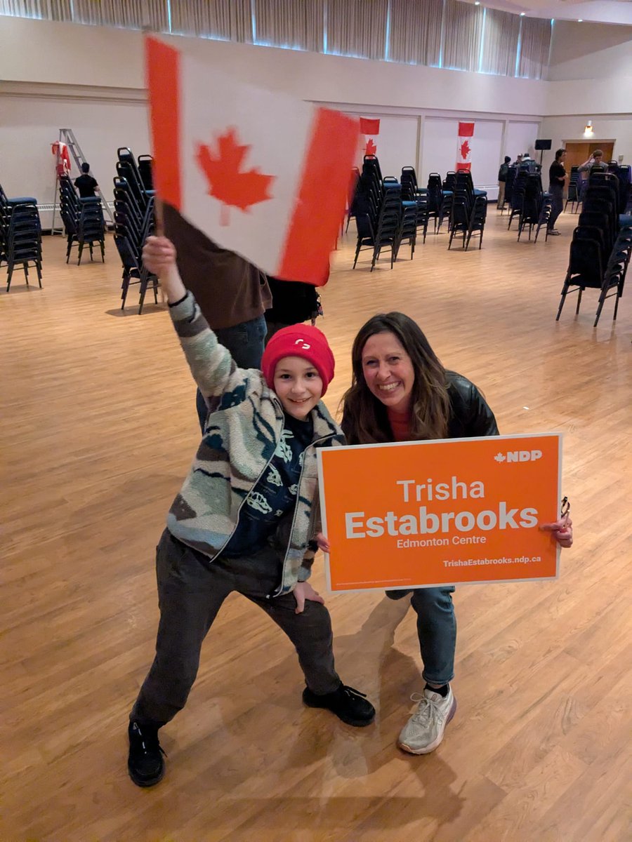 TrishEstabrooks's tweet photo. 🇨🇦 ALWAYS proud to be Canadian! 

Show your Canadian pride by liking or sharing this tweet. #Never51 #SupportCanada 👇✊ https://t.co/y5wfNvN2Ob