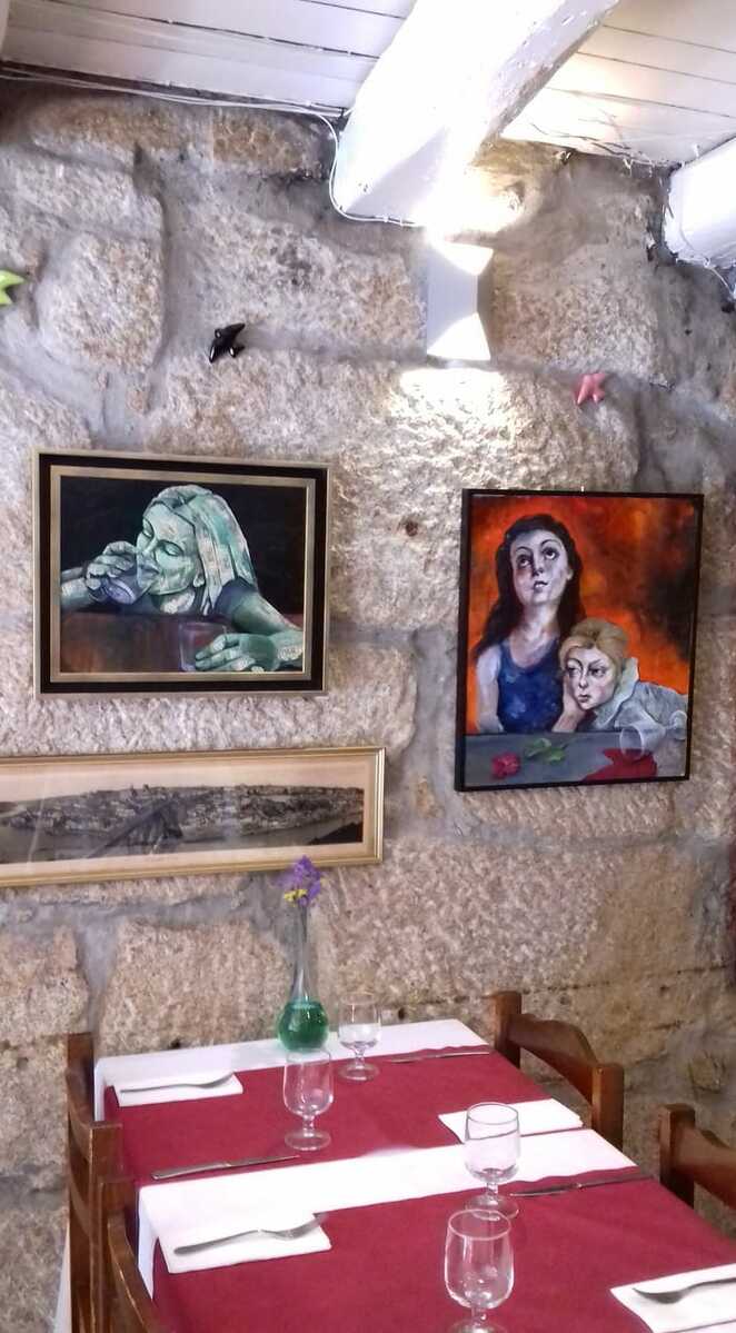 danaellyn's tweet photo. Two @danaellyn paintings on display at a restaurant in Porto, Portugal. Just 2 of the THOUSANDS of paintings sold already sold. Add yours to the archive: https://t.co/Kp0c7EKmYR
#dcartist https://t.co/UUdd8qFEjT