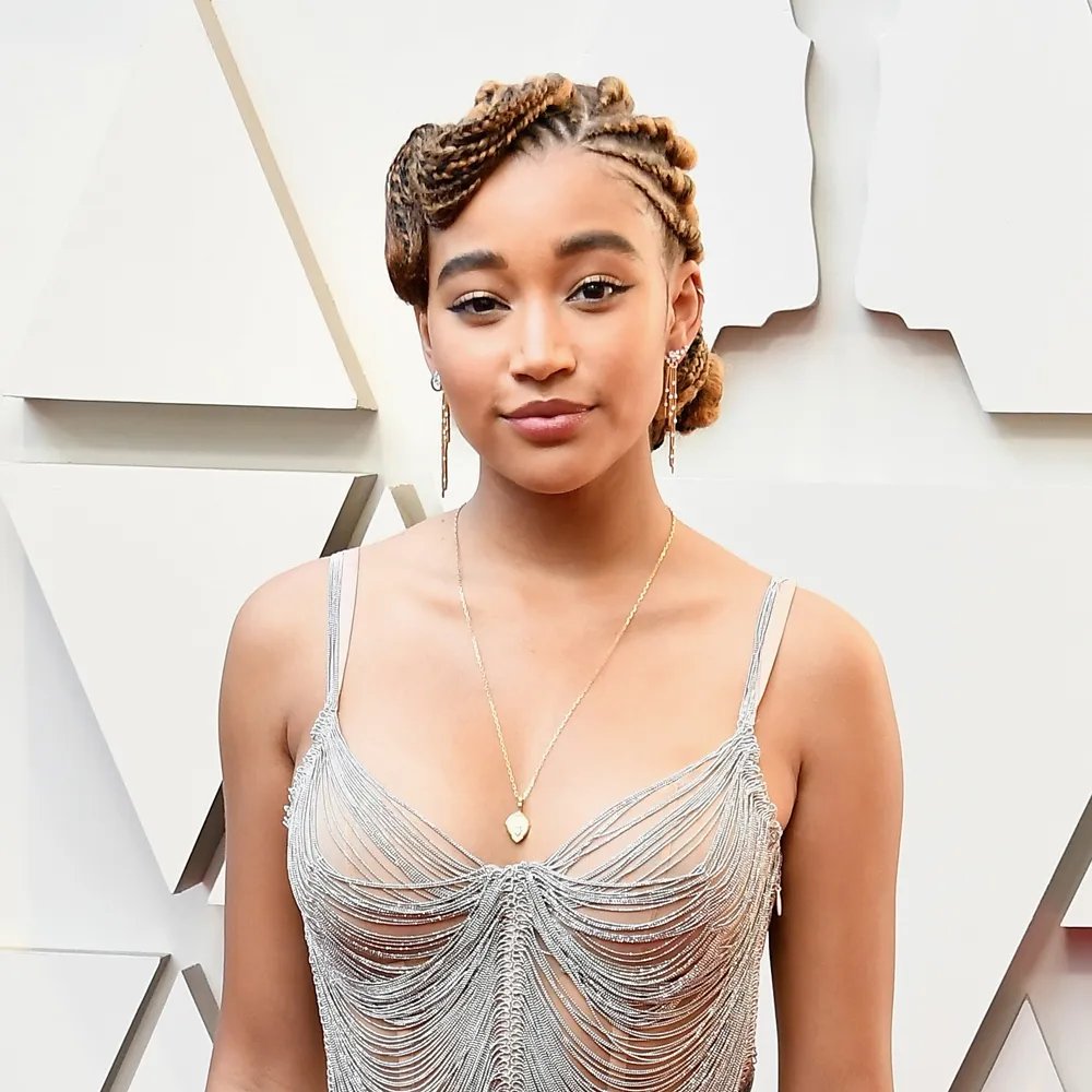 Theoldmovieguy's tweet photo. Amandla Stenberg isn’t just an actor (The Hunger Games, The Hate U Give)—they’re also an outspoken activist and TIME named them one of the Most Influential Teens in the world! 💥🌍 #AmandlaStenberg #TheHateUGive #HollywoodVoices https://t.co/N9fufB1PeO