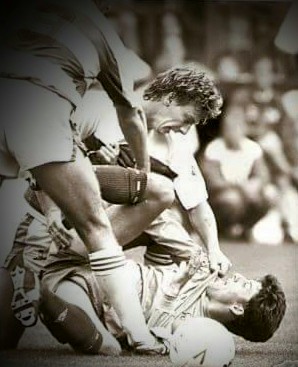 "Macca" 💪

versus Andy Townsend of Chelsea 

1️⃣9️⃣9️⃣0️⃣

#QPR