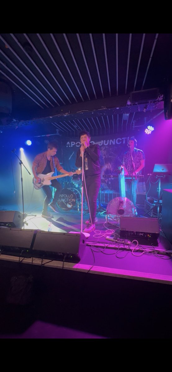 𝕤𝕆𝕆𝕫 🎶 (@soozworld) on Twitter photo What a fabulous evening in Brighton spent with <a href="/ApolloJunction/">Apollo Junction</a> and an intimate audience! So fun! 🎤
Sadly minus <a href="/Matt5thbeatle/">Matt Apollo</a> who was off sick :((
Get Well Soon Matt 🎸 What a fabulous evening in Brighton spent with <a href="/ApolloJunction/">Apollo Junction</a> and an intimate audience! So fun! 🎤
Sadly minus <a href="/Matt5thbeatle/">Matt Apollo</a> who was off sick :((
Get Well Soon Matt 🎸