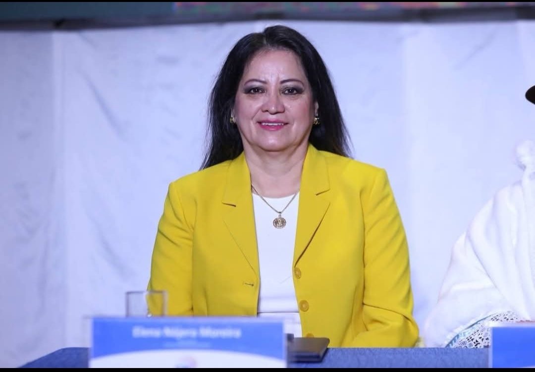 ElenaNajeraM's tweet photo. Hago un llamado a las y los ecuatorianos a esperar los resultados oficiales del @cnegobec. La jornada de hoy no puede empañarse con violencia, noticias falsas y polarización. Desde esta Consejería, estaré vigilante que la voluntad popular se respete de manera incondicional. https://t.co/urNsheVxrV